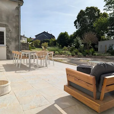 Holiday home La Dame De Pierres - Maison Bourgeoise - 5 Suites Avec Salle De Bain Privative - Charme & Confort - 40 Min Puydufou *