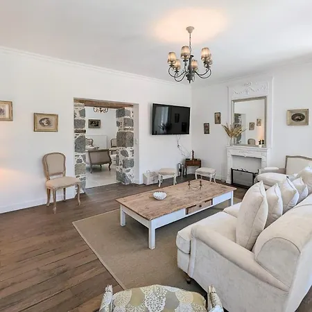 Holiday home La Dame De Pierres - Maison Bourgeoise - 5 Suites Avec Salle De Bain Privative - Charme & Confort - 40 Min Puydufou *