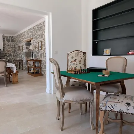 La Dame De Pierres - Maison Bourgeoise - 5 Suites Avec Salle De Bain Privative - Charme & Confort - 40 Min Puydufou