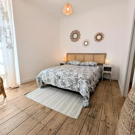 La Dame De Pierres - Maison Bourgeoise - 5 Suites Avec Salle De Bain Privative - Charme & Confort - 40 Min Puydufou *