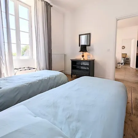 La Dame De Pierres - Maison Bourgeoise - 5 Suites Avec Salle De Bain Privative - Charme & Confort - 40 Min Puydufou Holiday home *