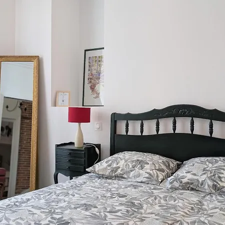 La Dame De Pierres - Maison Bourgeoise - 5 Suites Avec Salle De Bain Privative - Charme & Confort - 40 Min Puydufou Holiday home *