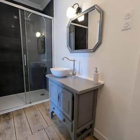 La Dame De Pierres - Maison Bourgeoise - 5 Suites Avec Salle De Bain Privative - Charme & Confort - 40 Min Puydufou Holiday home *