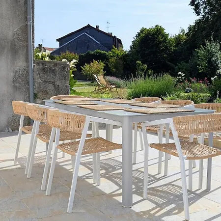 Holiday home La Dame De Pierres - Maison Bourgeoise - 5 Suites Avec Salle De Bain Privative - Charme & Confort - 40 Min Puydufou La Foret-sur-Sevre