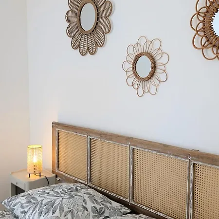 Holiday home La Dame De Pierres - Maison Bourgeoise - 5 Suites Avec Salle De Bain Privative - Charme & Confort - 40 Min Puydufou La Foret-sur-Sevre