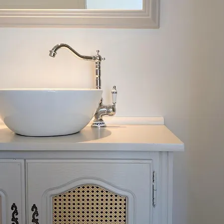 La Dame De Pierres - Maison Bourgeoise - 5 Suites Avec Salle De Bain Privative - Charme & Confort - 40 Min Puydufou